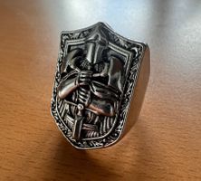 Herrenring - Massiv - Edelstahl - Ritter - Schild - Gr. 59