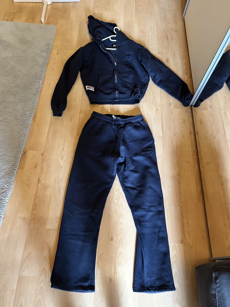 Jumpsuits: Noneofus Jogginganzug dunkelblau – Neu (gemäss Beschreibung) aus Hettiswil von chuengu1973