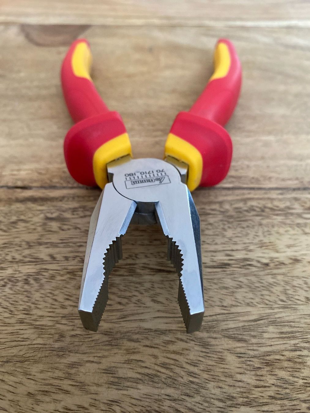 Knipex Tutti gli attrezzi: Garant VDE Kombizange 180mm. XX17 – Nuovo (secondo la descrizione) da Heerbrugg venduto da ProBau-Liq 3