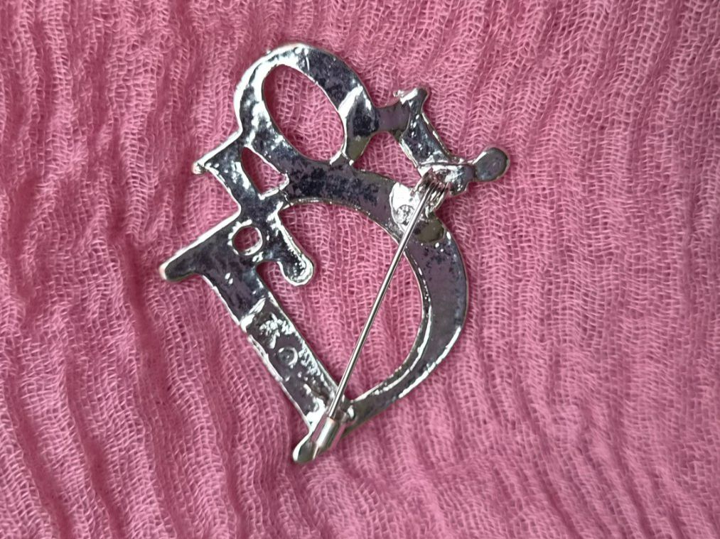 Broches & Aiguilles: Stabbrosche Marken Brosche versilbert, 4X4 cm – D'occasion à Münchenbuchsee par babilibern 2