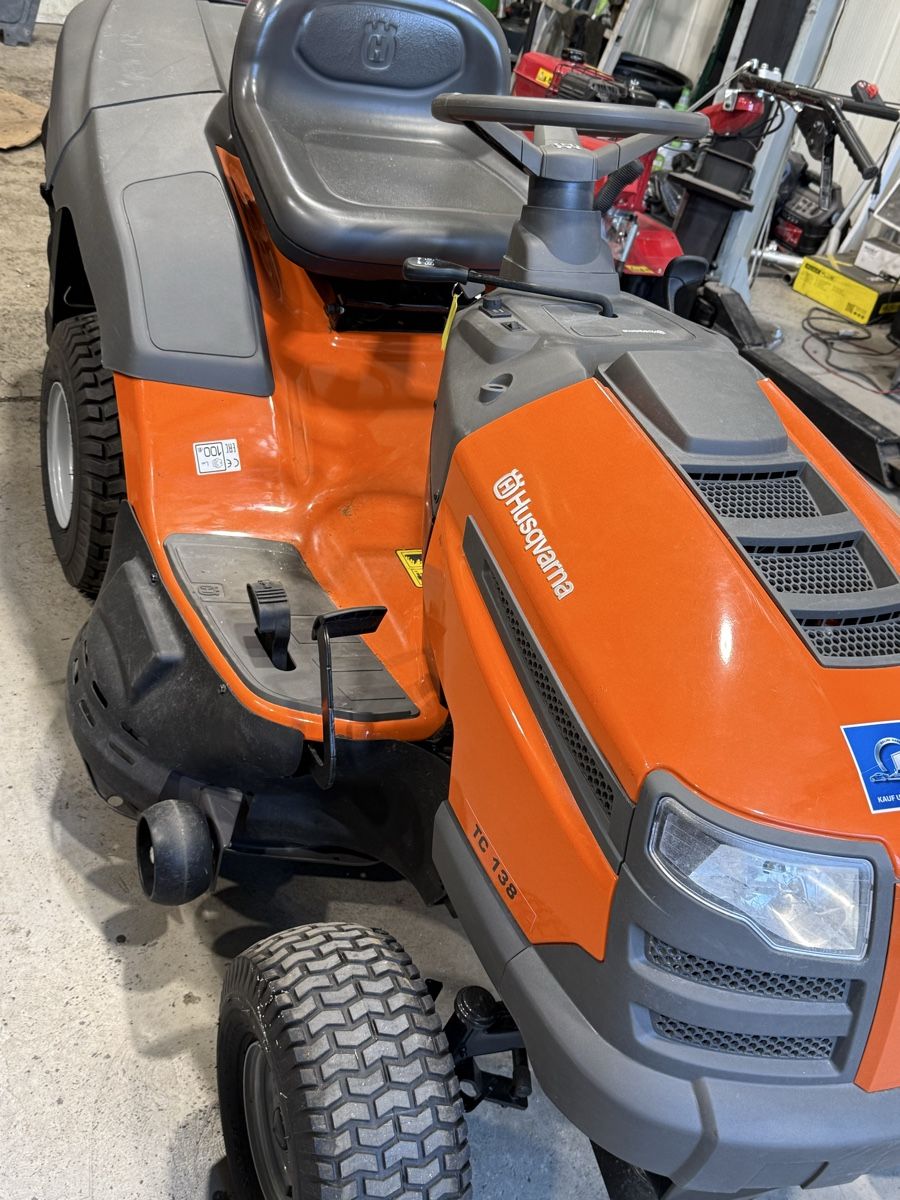 Husqvarna Tagliaerba: Husqvarna TC 138 Rasentraktor – Usato da Ried-Brig venduto da H-Handel 2