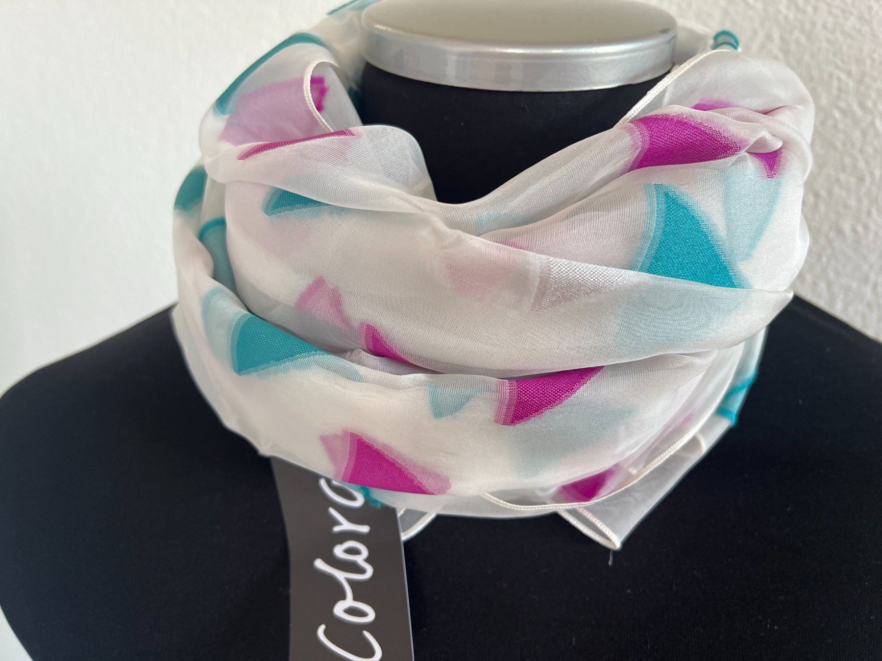 Colora Foulards, Tücher & Schals: Colora Schal, 75% Seide, NEU – Neu und originalverpackt aus Worb von farben20zauber