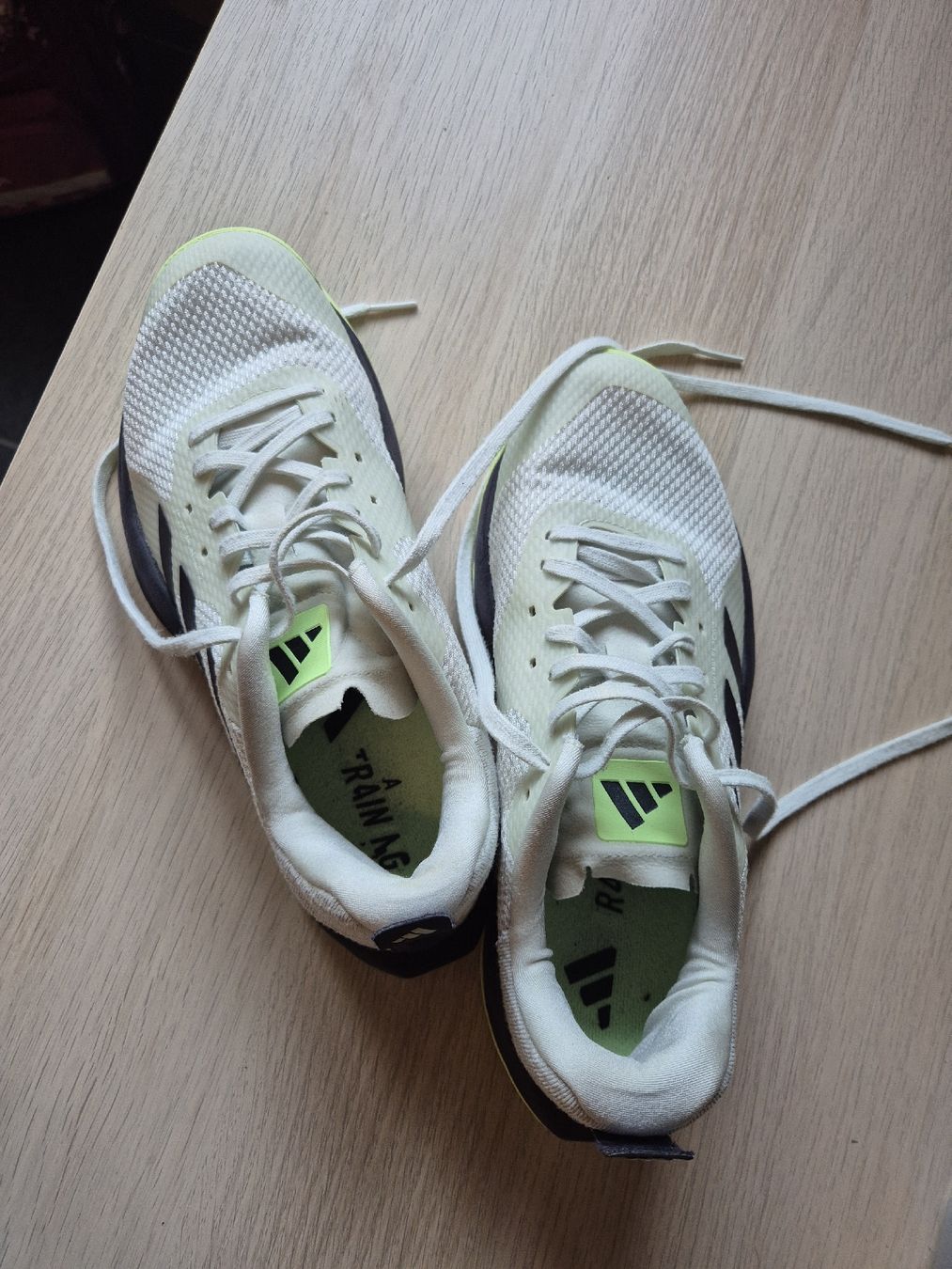 Damenschuhe: Adidas Trainingschuhe Rapidmove – Gebraucht aus Obstalden von Bergweh88