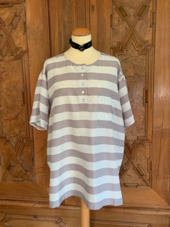 Bluse 100% Feine Seide  Zustand: Neu  Größe: L 40/ 42EU