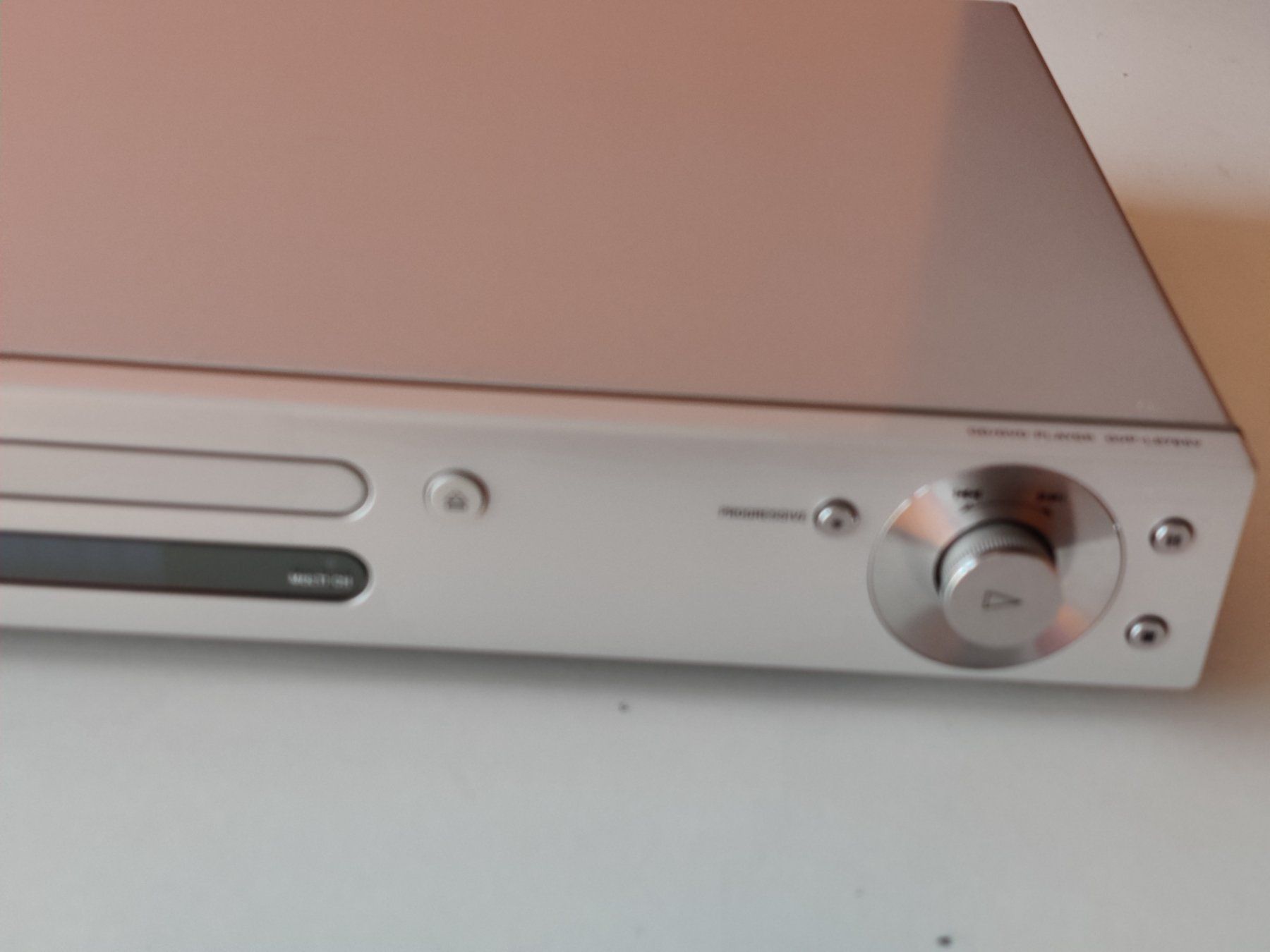 Sony Lettore multimediale & Streamer: SONY DVP NS785V SILVER DVD-, SACD- und CD-Player – Usato da Viganello venduto da XTECHSTOREX 1