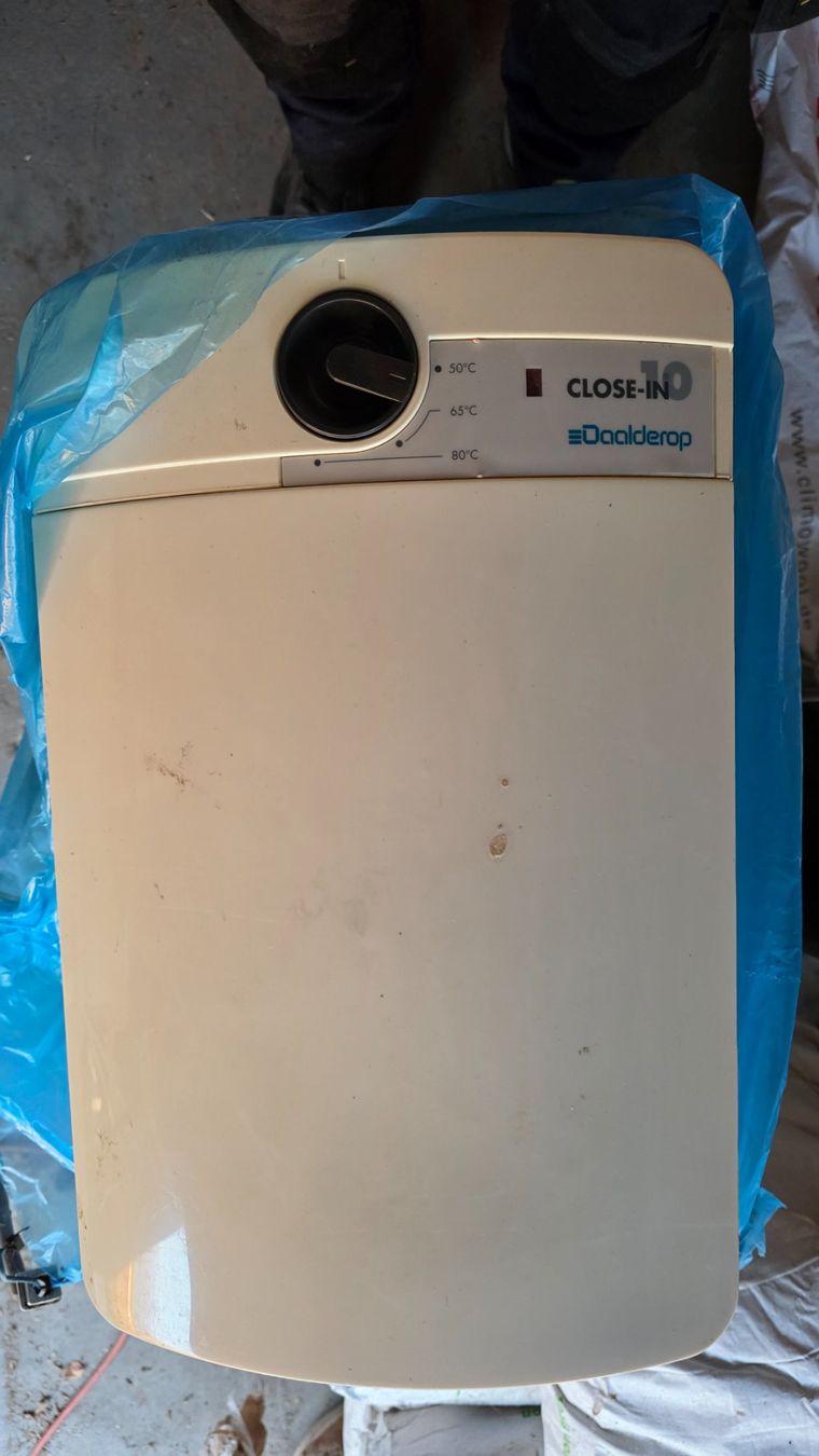 Sanitari: Chauffe-eau Daalderop Close-In 10 litres – Usato da Bionnens venduto da Meg011