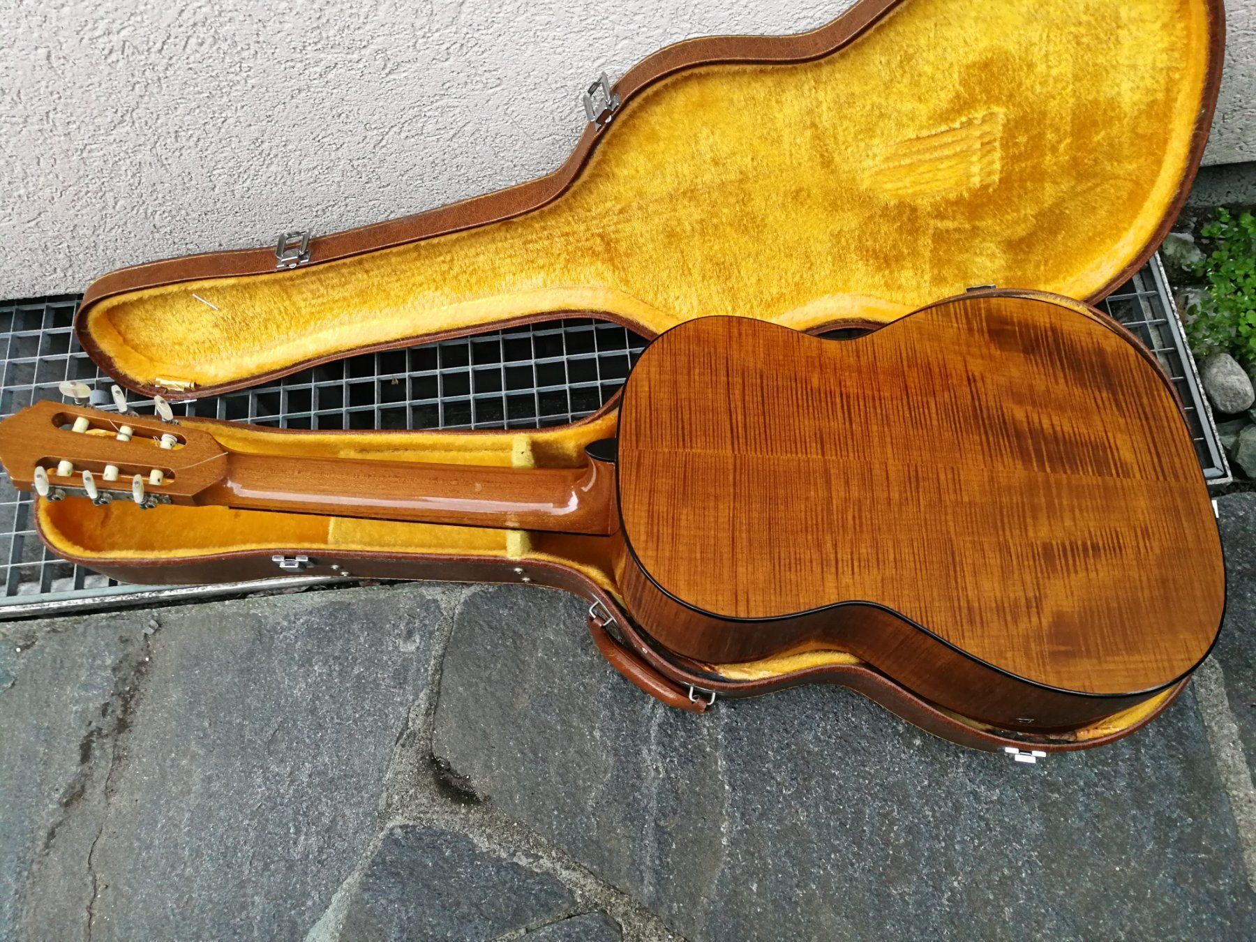 Strumenti musicali: Josef Sander 1972 Konzertgitarre – Usato da Cadenazzo venduto da Clarico 3