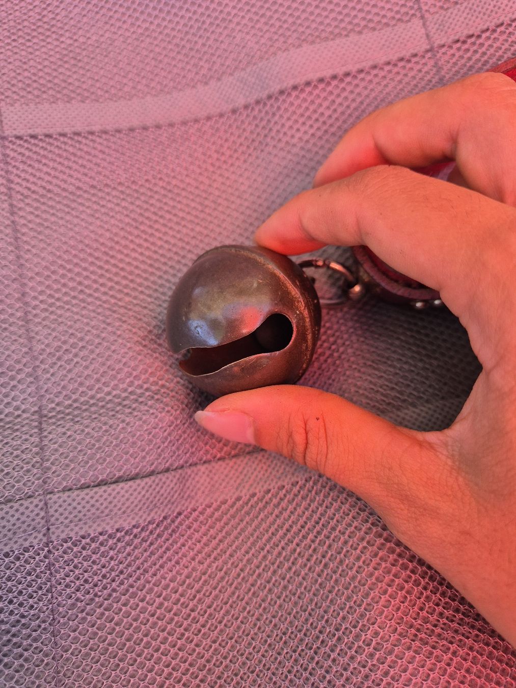 Campanacci mucche: petit collier avec cloche – Usato da Genthod venduto da Lenas9 4