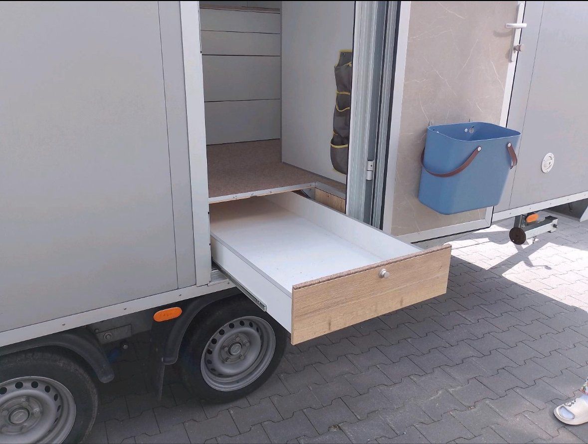 Remorques: Einmaliger Wohnwagen, 3.5t autark – D'occasion à Hagenbuch ZH par Caleb 3