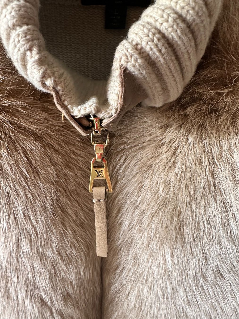 Gilet & Giacche senza maniche: Luxus Winterweste Louis Vuitton Winterweste Fuchspelz – Usato da Genève venduto da Mycollection 7