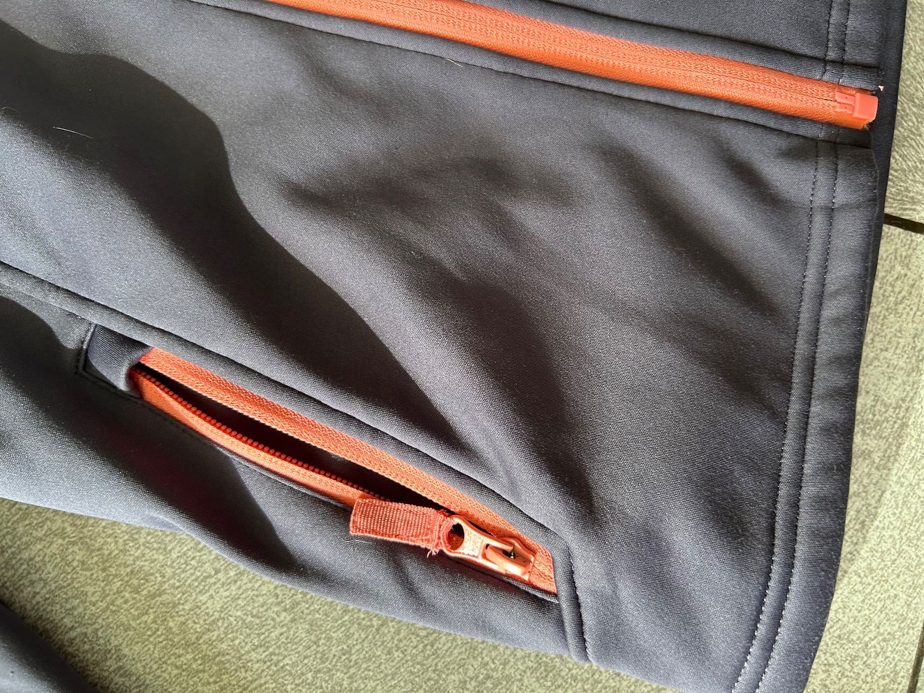 Jacken & Mäntel: Softshell - Jacke gris violet  Gr. 134 - 140 – Gebraucht aus Arbedo von nadia1973 1