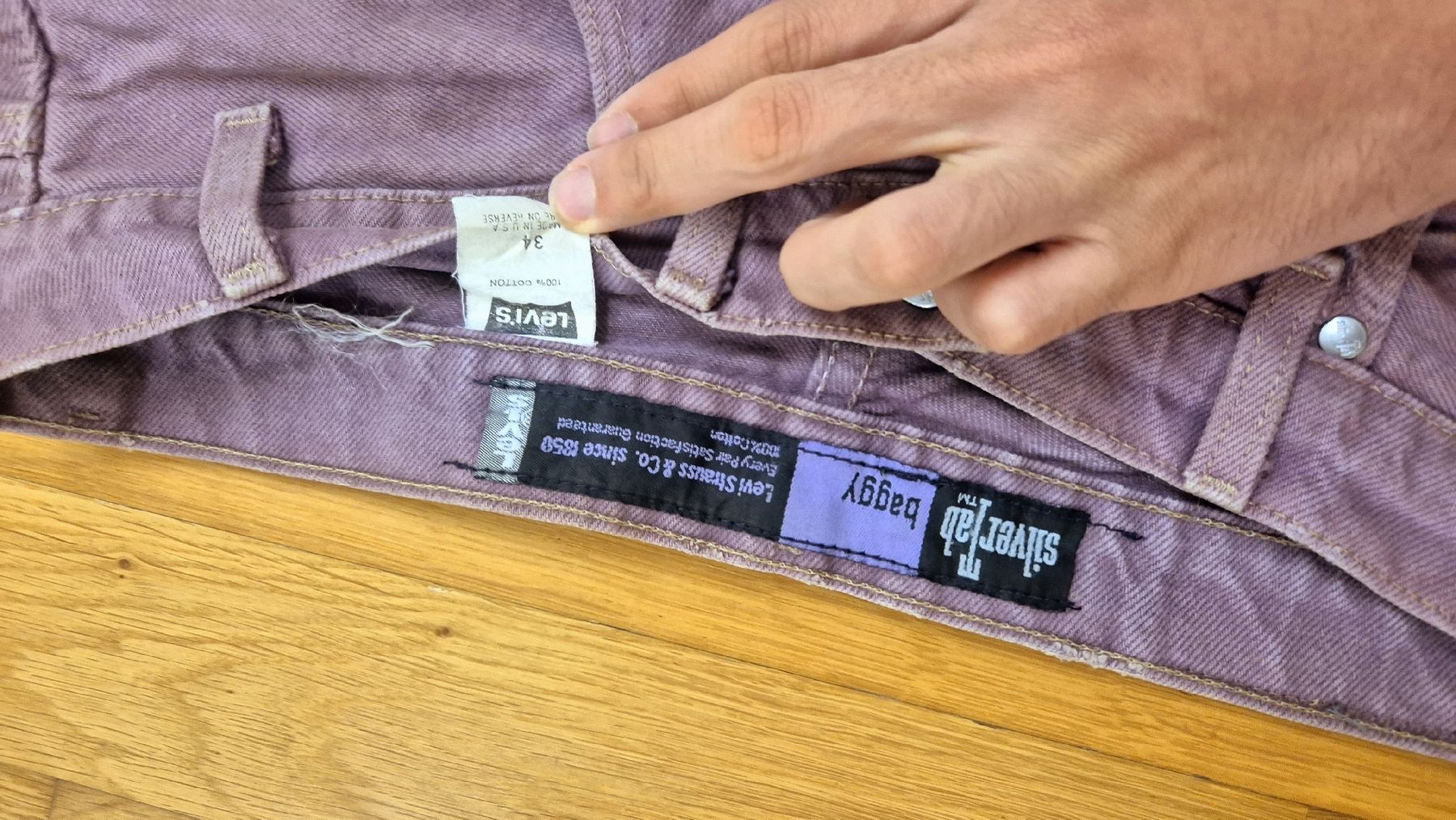 Levi's Jeans: vintage levis jorts – Usato da Sarnen venduto da Fashionstuff 3