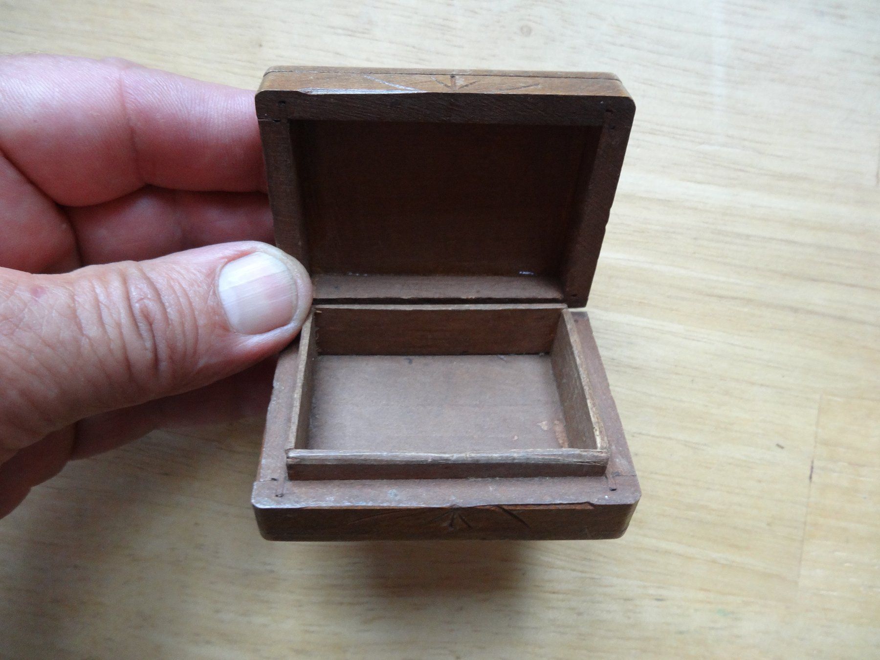 Altri accessori per francobolli: boite à timbres antique – Usato da Rebeuvelier venduto da falcon58 1