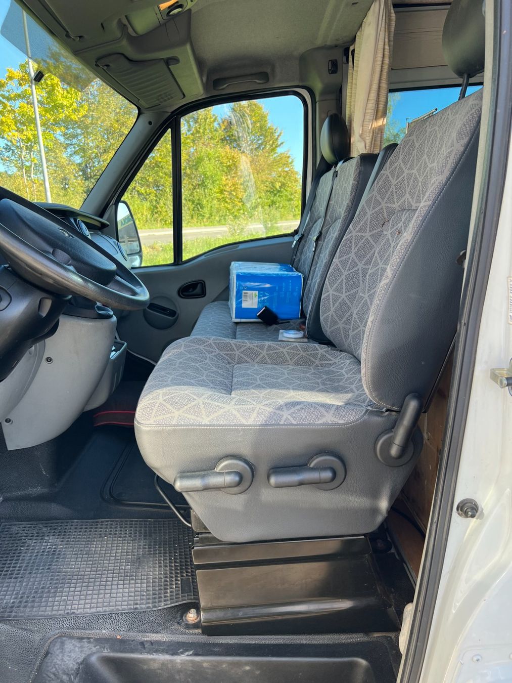 Véhicules de camping: RENAULT MASTER TRANSPORTER/CAMPER – D'occasion à Eschenz par SUBARU048 5