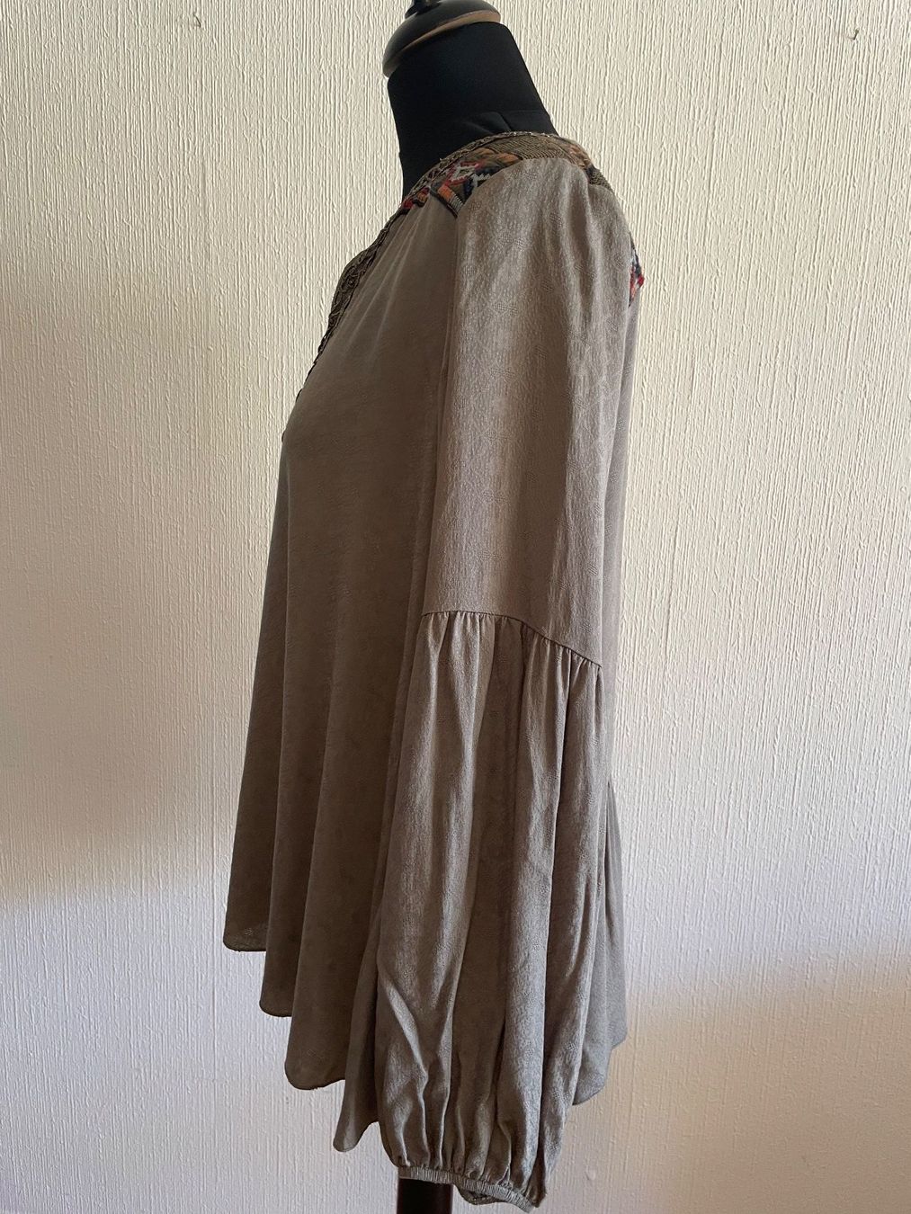 Camicette: Superbe blouse brodée, Bijou les Boutiques, S – Nuovo (secondo la descrizione) da Vevey venduto da chr_5pvx 4