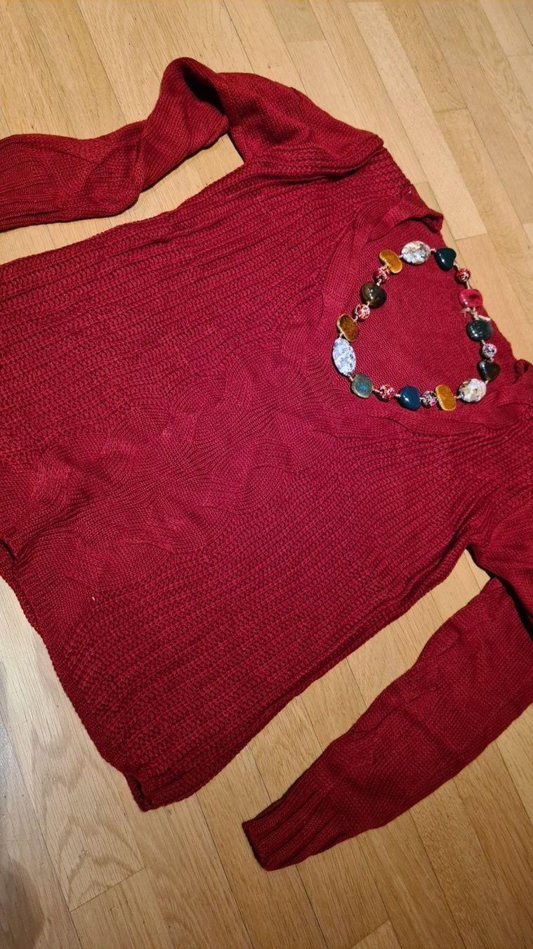 Lotti di vestiti: Coole Halskette mit Pulli + schwarzer Hosegr.L – Usato da Ferden venduto da jemyce 1