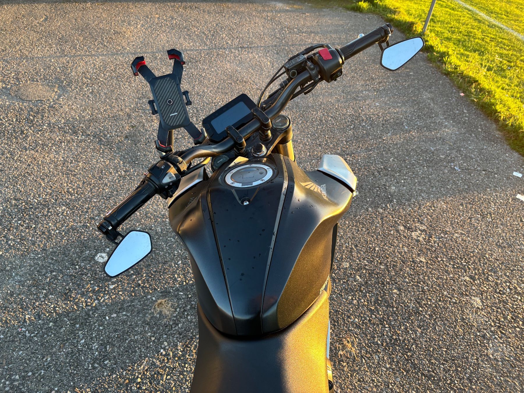 Honda Strada: Honda cb125r – Usato da Porsel venduto da gen_7hw5