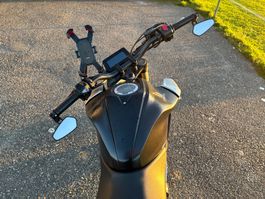 Honda cb125r