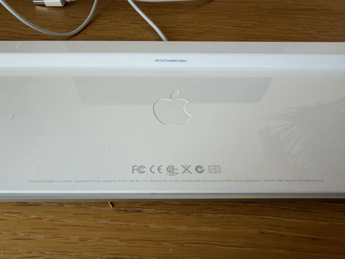 Apple Tastaturen: Apple Magic Keyboard with Numeric Keypad – Gebraucht aus Zürich von Abu95 6
