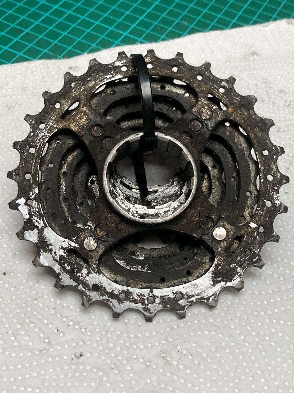 Shimano Ersatzteile: Cassette Shimano HyperGlide / 8 vitesses / 11 - 28T / 265 g. – Gebraucht aus Froideville von EL.YACHT.Okaz 5