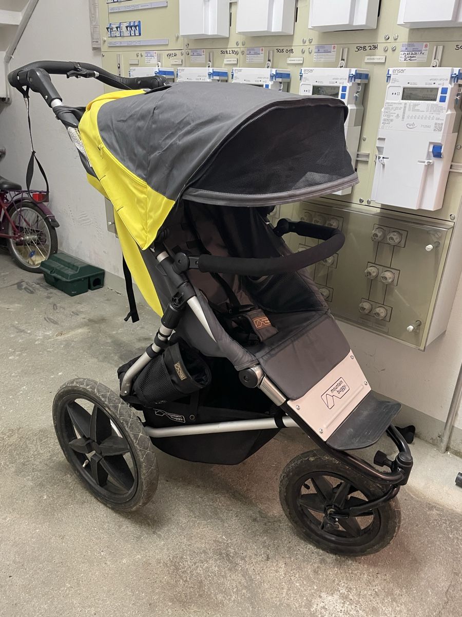 Mountain Buggy Kinderwagen: Mountain Buggy Terrain Kinderwagen – Gebraucht aus Bern von pr12