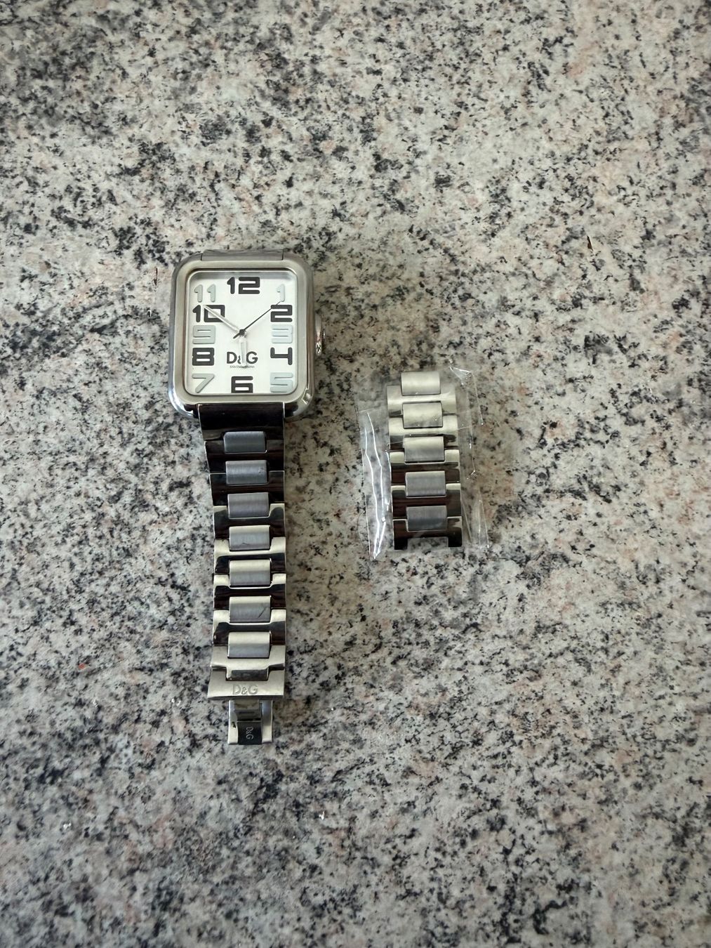 Dolce & Gabbana Orologi: Dolce & Gabbana Armbanduhr – Usato da Frenkendorf venduto da autodiscount4123
