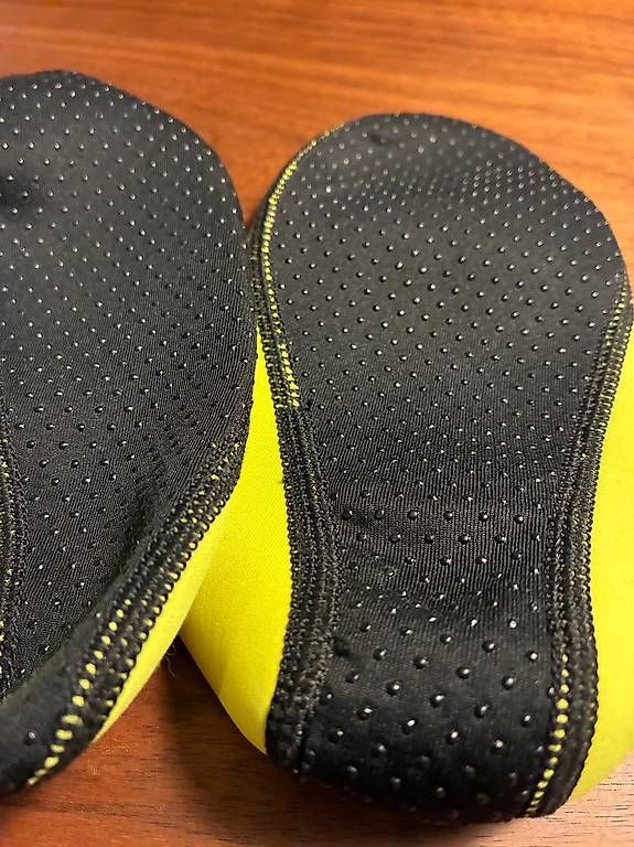 Schuhe für Jungen: Badeschuhe Gr. ca. 33-35 – Gebraucht aus Winterthur von Rawille 2