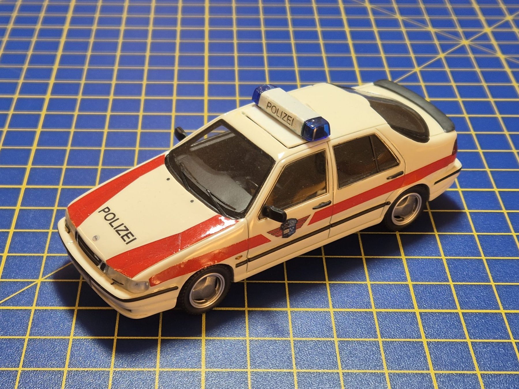Saab Modellini d'auto: Saab 9000 Kantonspolizei Aargau 1:43 – Usato da Lachen SZ venduto da myr_qk5y