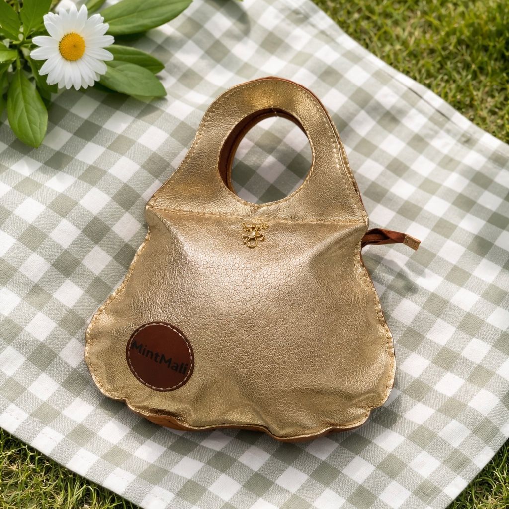 Sacs femmes: Sac à main doré Mint&Mali, cuir, petit format – Neuf avec emballage d'origine à Balzers par coco749 1