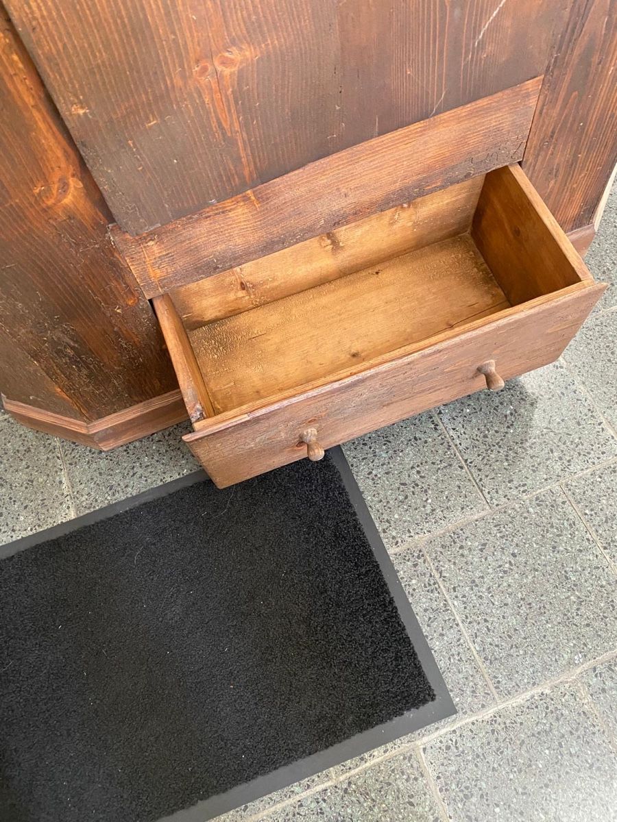 Armadi: Alter Bauernschrank 1798 – Usato da Zürich venduto da Roko01 1