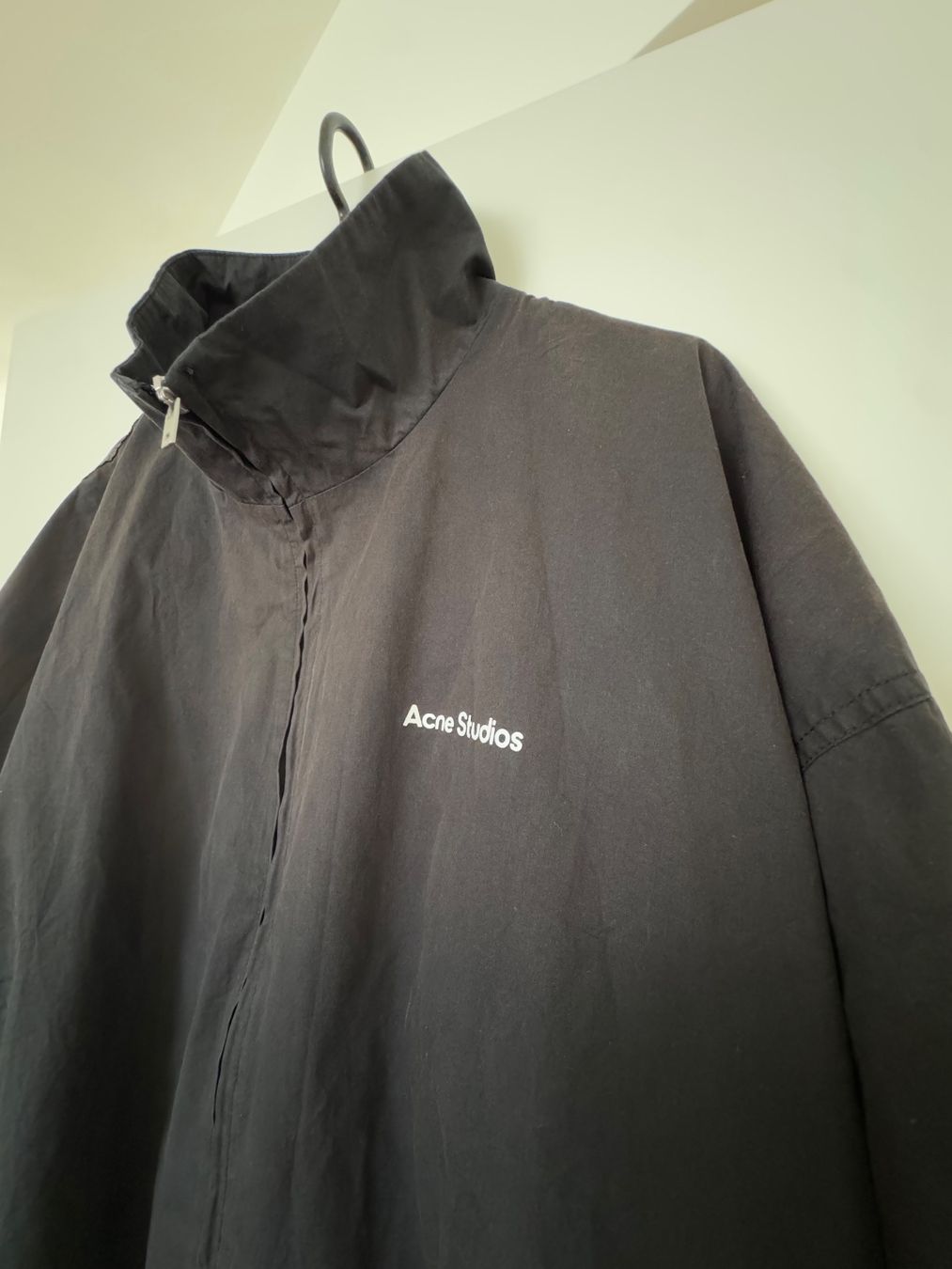 Acne Studios Giacche: Acne Studios Wind Breaker Jacke, Gr. M, schwarz – Nuovo (secondo la descrizione) da Triesen venduto da atos87 2