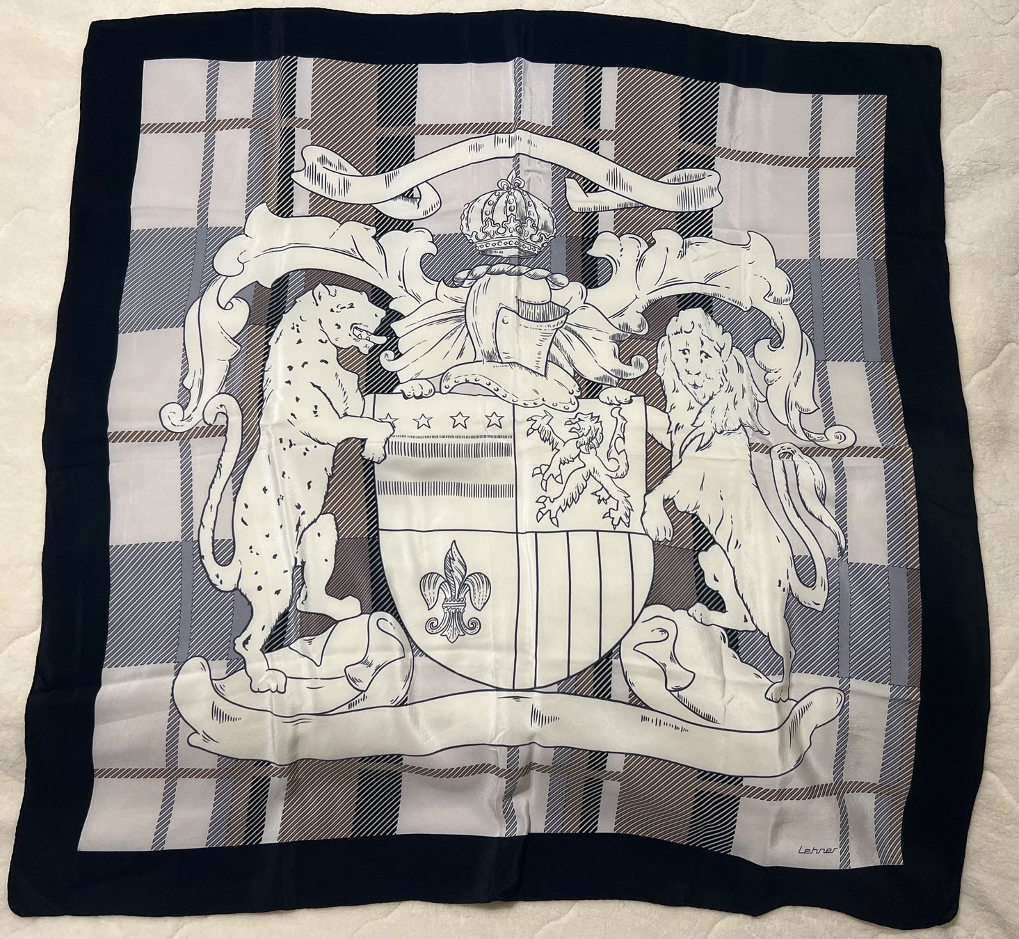 Foulard & Sciarpe: Seidentuch Lehner – Usato da Uster venduto da Family_Boutique