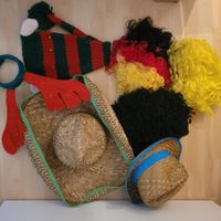 Perücken /  Hüte zum verkleiden Karneval Fastnacht