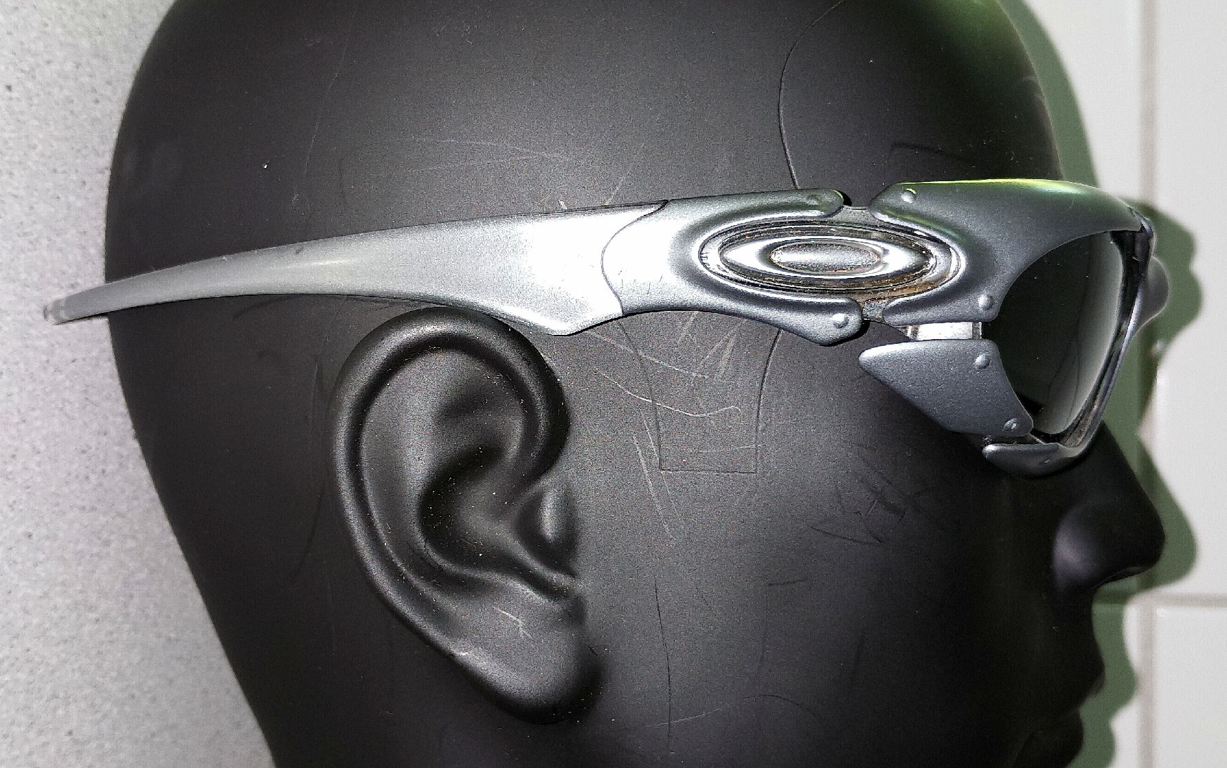 Oakley Occhiali & Lenti: Oakley Plate, Pre-Loved, Silber, O-Matter, schön und gut – Usato da Basel venduto da kim_872m 1