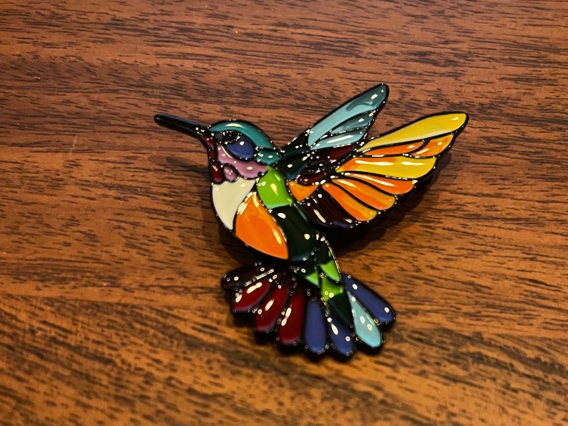 Spille & Fermagli: Bunte Kolibri Brosche – Nuovo e nell'imballaggio originale da Gams venduto da Mariawicca 2