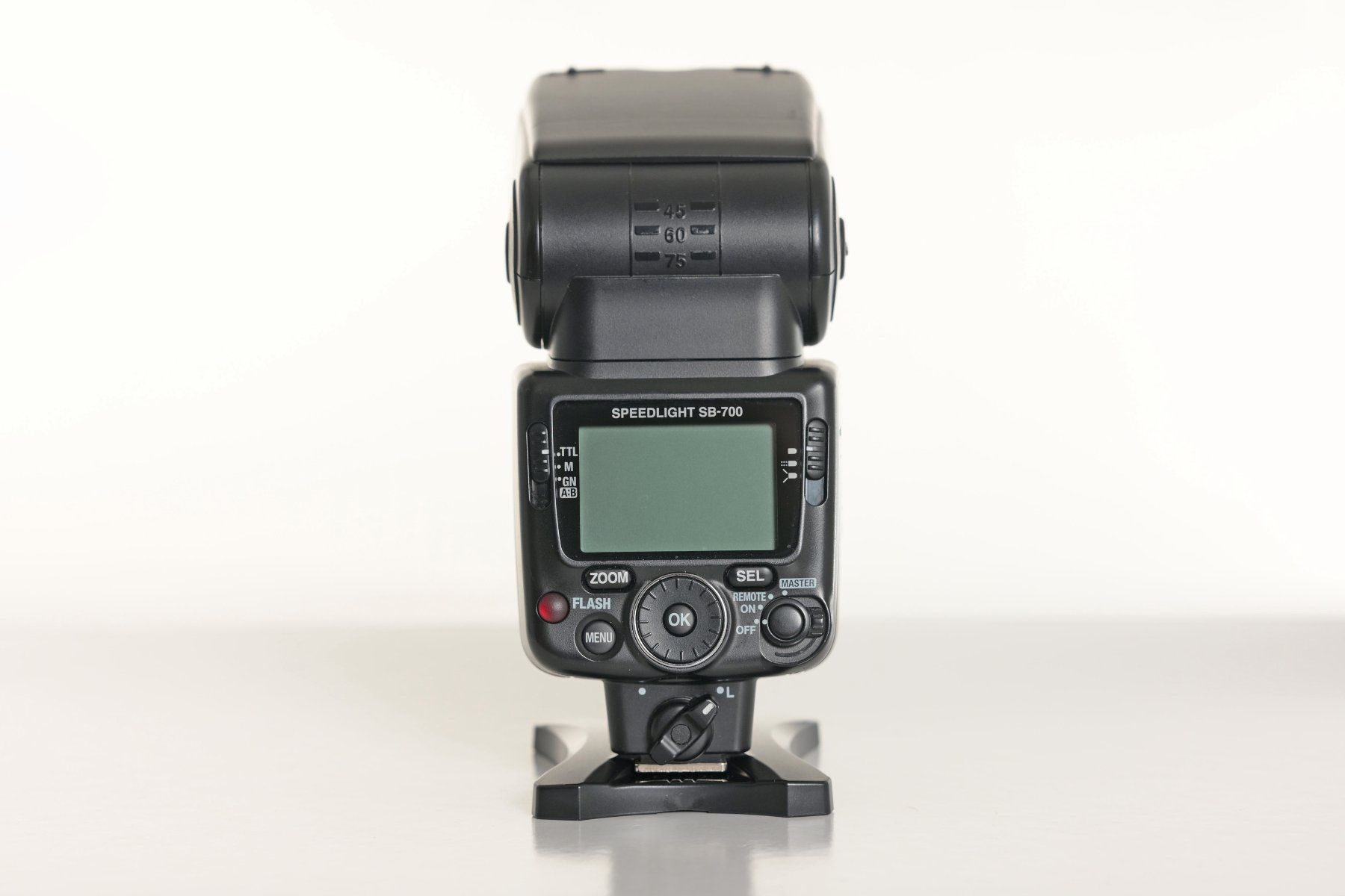Nikon Flash: Nikon SB-700 – Usato da Wädenswil venduto da tevyag 3