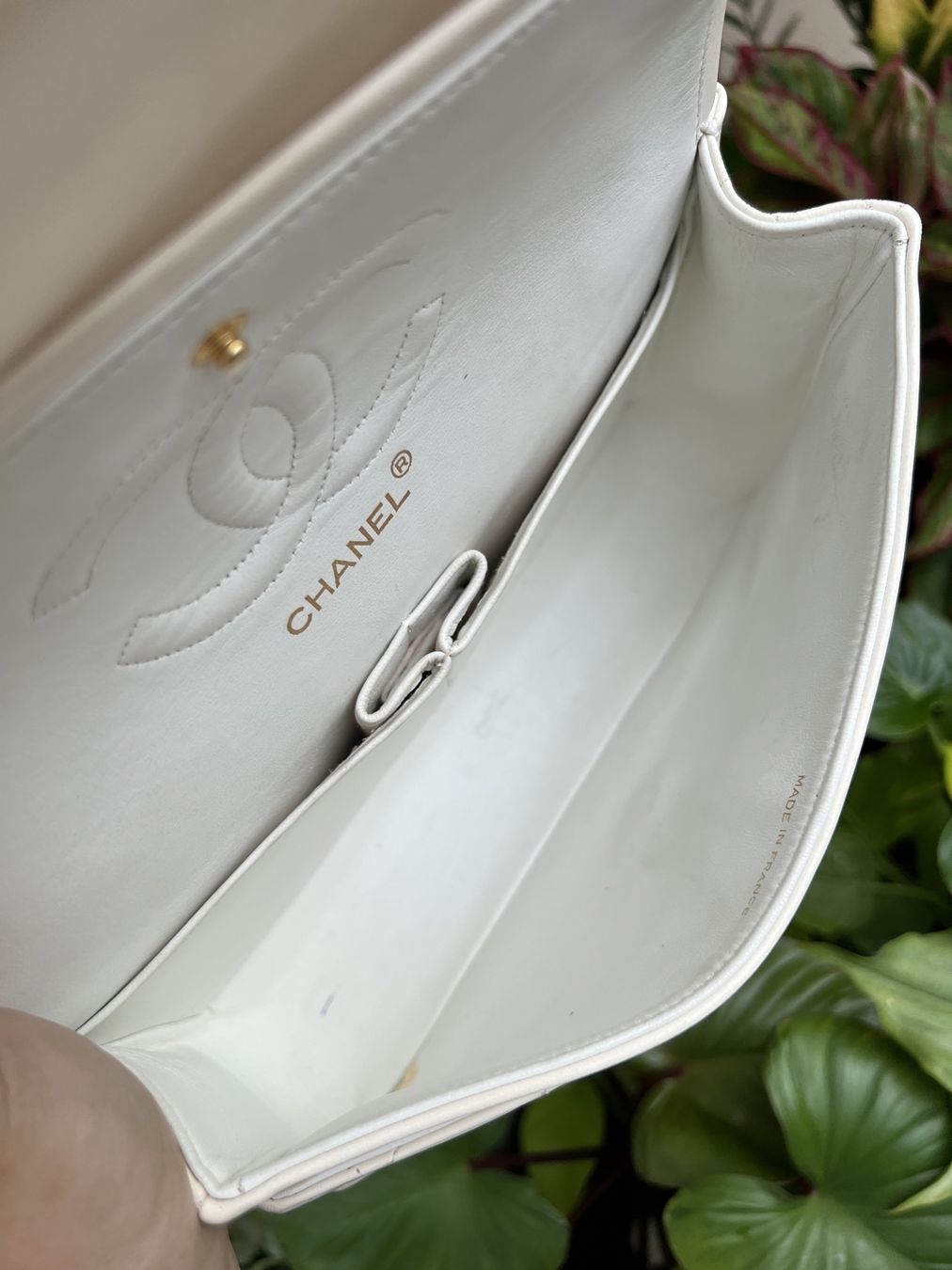 Chanel Taschen für Damen: Authentic Classic Handbag, white / Gold – Gebraucht aus Zürich von Stila17 8