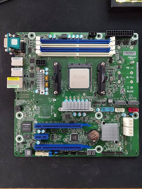 Asrock Schede madri: Mainboard AsRock X470D4U2/1N1 – Usato da Egliswil venduto da LANgsam_86
