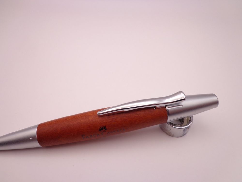 Faber Castell E-motion Pure Black biros Stylo bille ou stylo plume de luxe avec gravure, marques