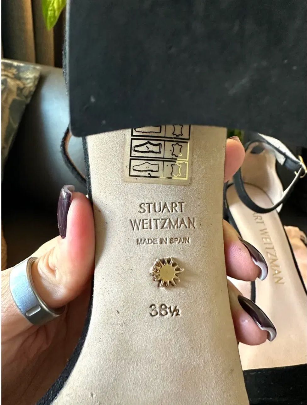 Stuart Weitzman Chaussures femmes: Stuart Weitzman black suede sandals – D'occasion à Zug par ale_8khf 2