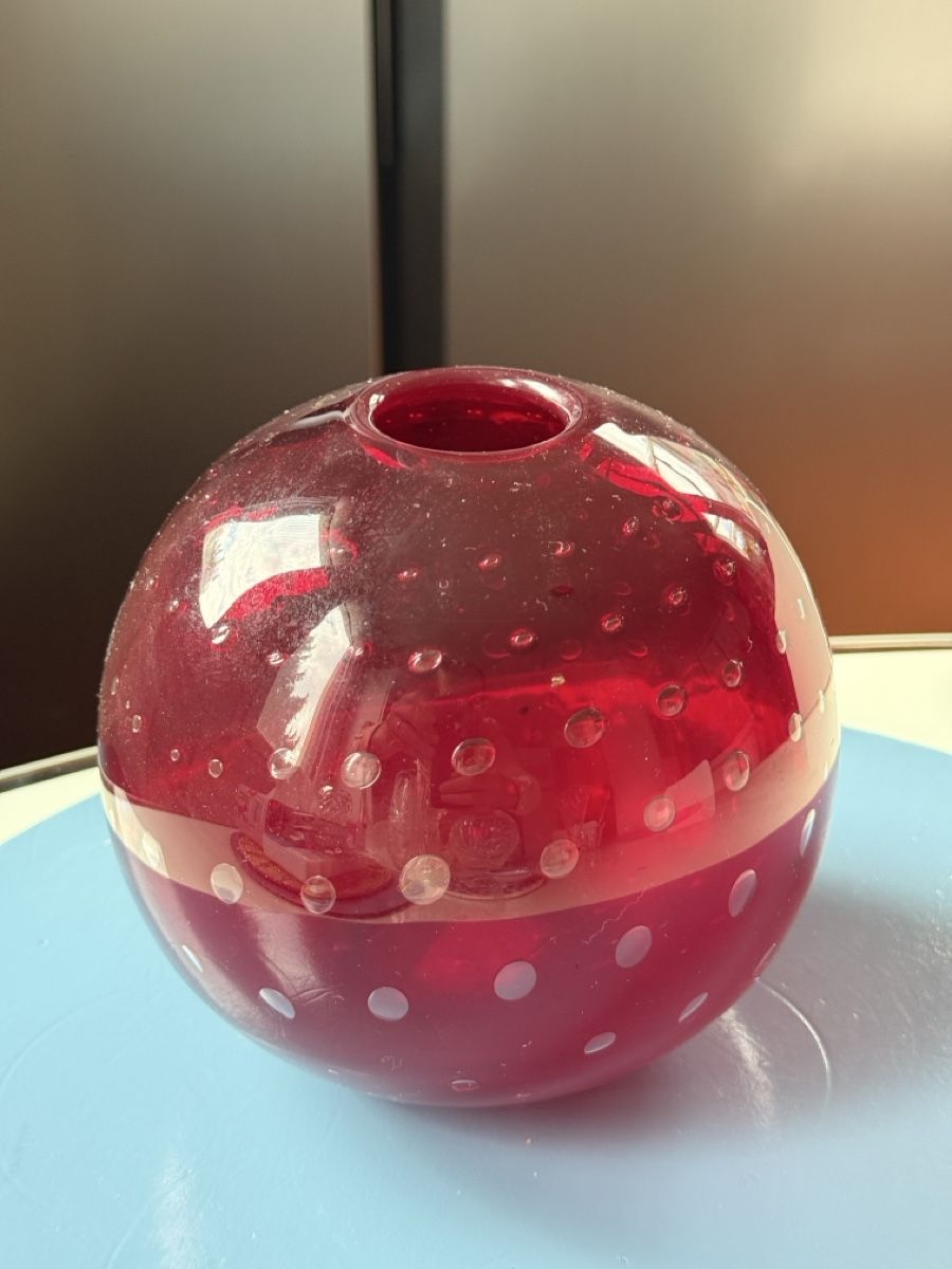 Vasi & Recipienti: Hand-blown Red Glass Vase with White Spots – Nuovo (secondo la descrizione) da Commugny venduto da semamonfrinoli