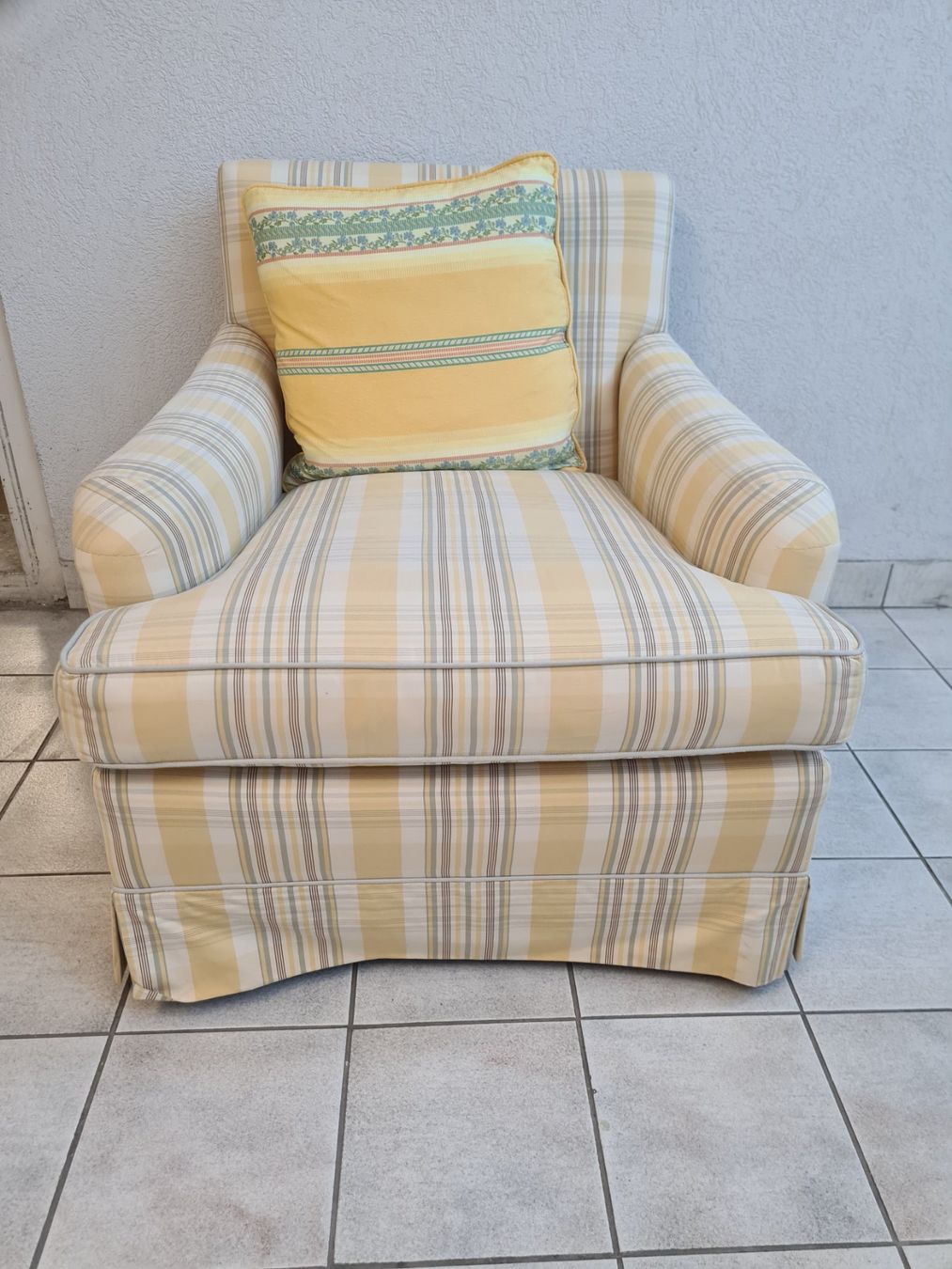 Poltrone: Fauteuil – Usato da Monthey venduto da 187-zeroo 2
