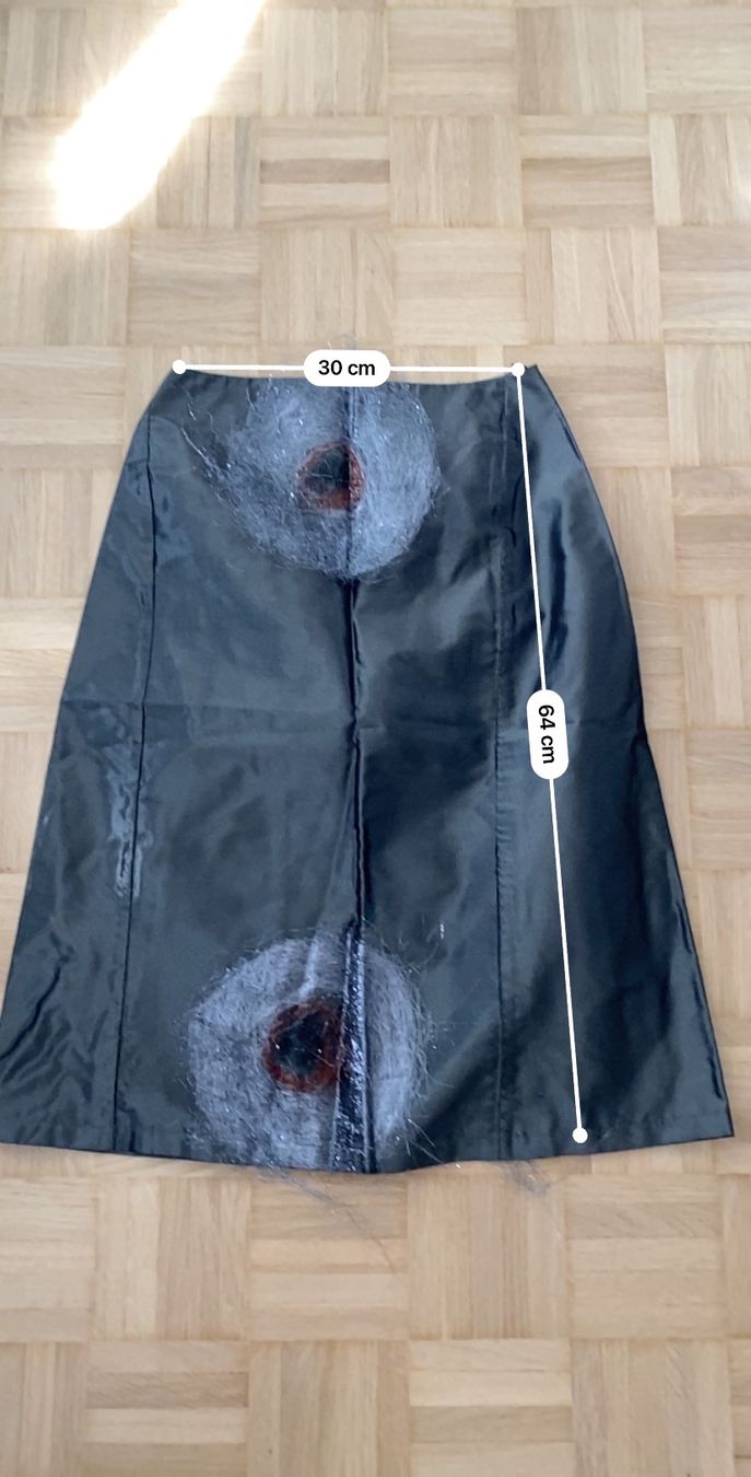 Gonne: Rock von Designerin Erica Matile – Usato da Zürich venduto da Basilou98 4