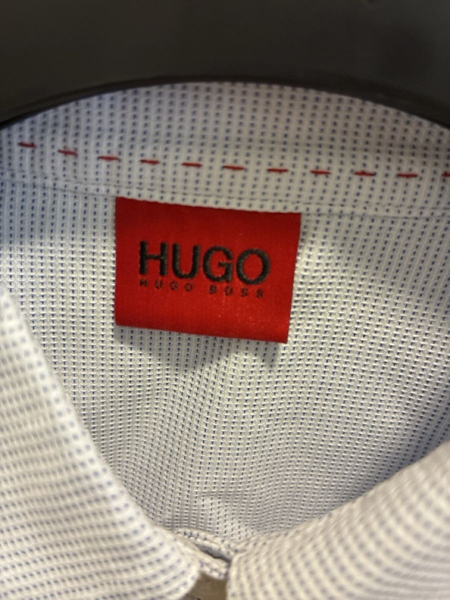 Blusen: Hugo Boss Hemd, hellblau/weiss, Gr. 38, Baumwolle – Gebraucht aus Killwangen von Fefy 2