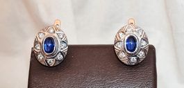 Ohrringe mit Diamanten und Saphiren