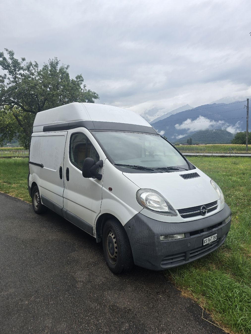 Automobili: Opel Vivaro 1.9Tdi  – Usato da Monthey venduto da Emil_auto