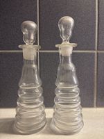 Zwei Glasflaschen kunstvoll gearbeitet ca. 19Jh