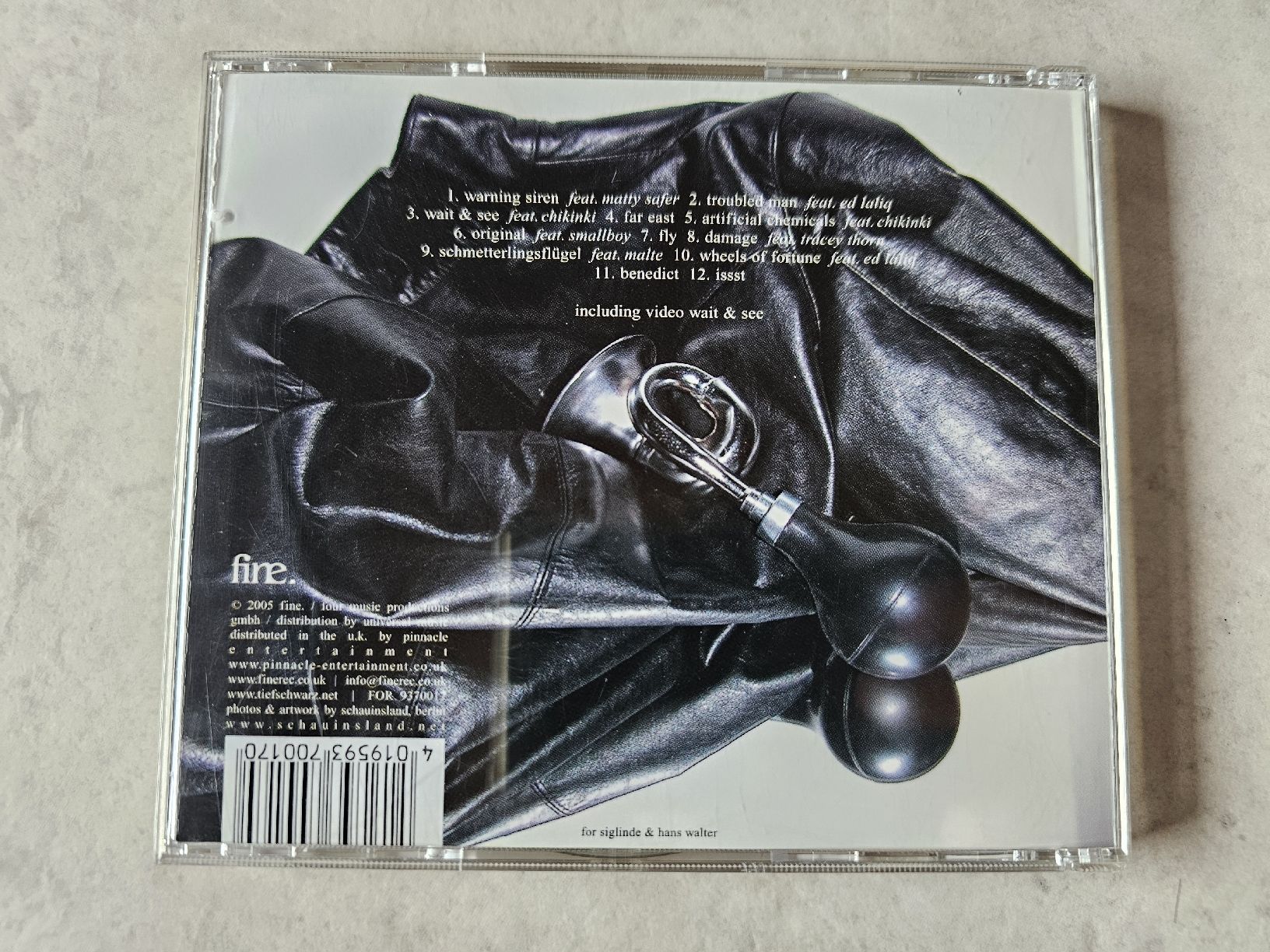 CD: Tiefschwarz  -  Eat Books – Usato da Schneisingen venduto da backstore24 1