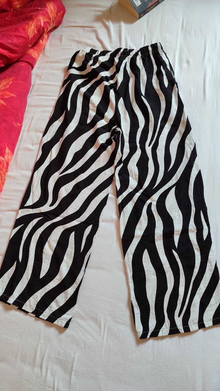 H&M Pantaloni: Stoffhose, Gr. S, Set: 3 Stk. – Nuovo e nell'imballaggio originale da Brüttisellen venduto da nic_xm7s