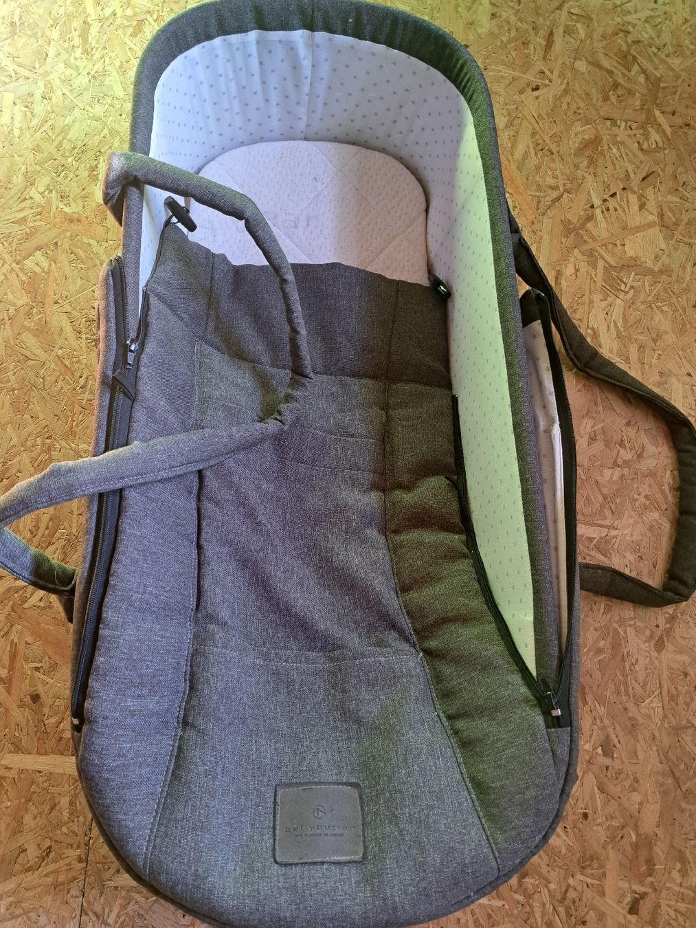 Hartan Poussette: Hartan Bellybutton Babyschale – D'occasion à Zell LU par starlight_
